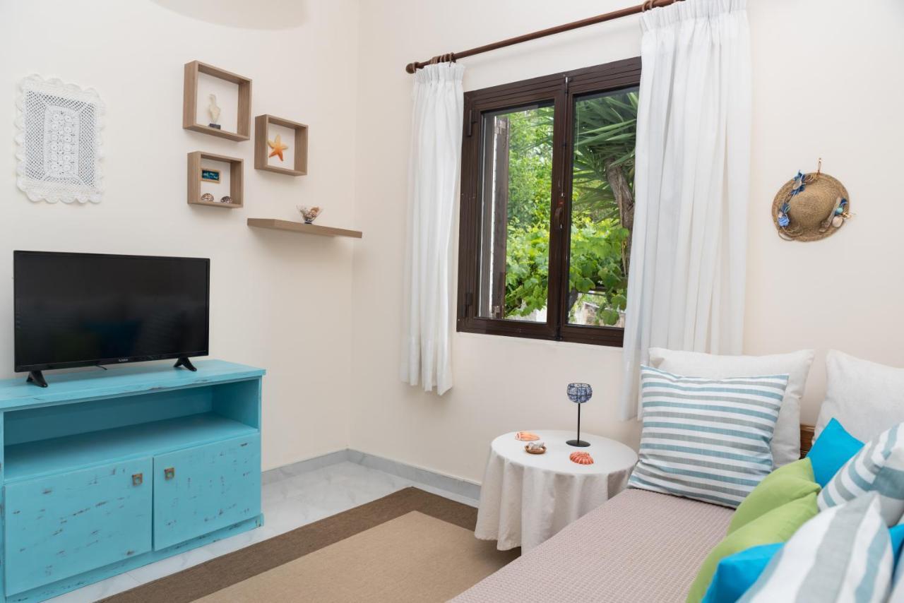 Iliochari Sea View Apartments Oropos - Kalamos Exterior foto