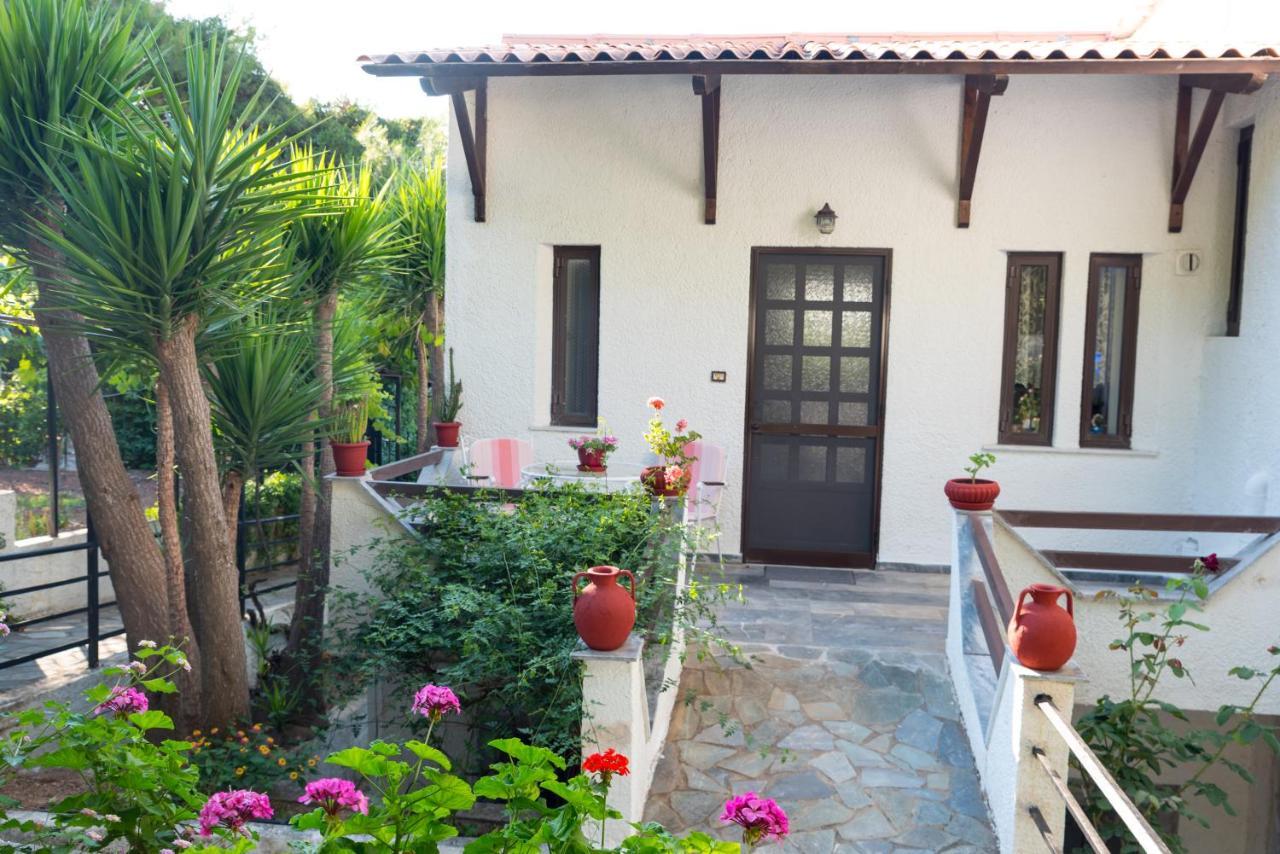 Iliochari Sea View Apartments Oropos - Kalamos Exterior foto