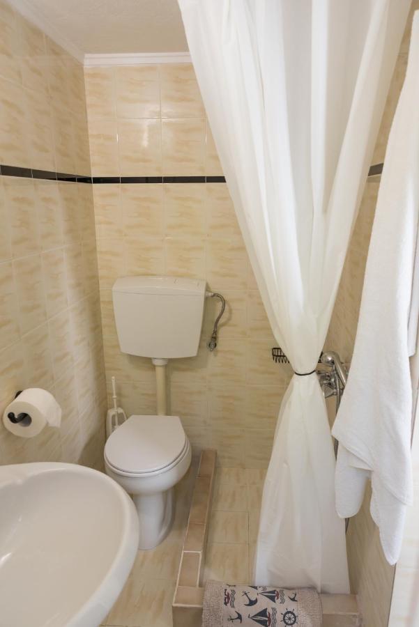 Iliochari Sea View Apartments Oropos - Kalamos Exterior foto
