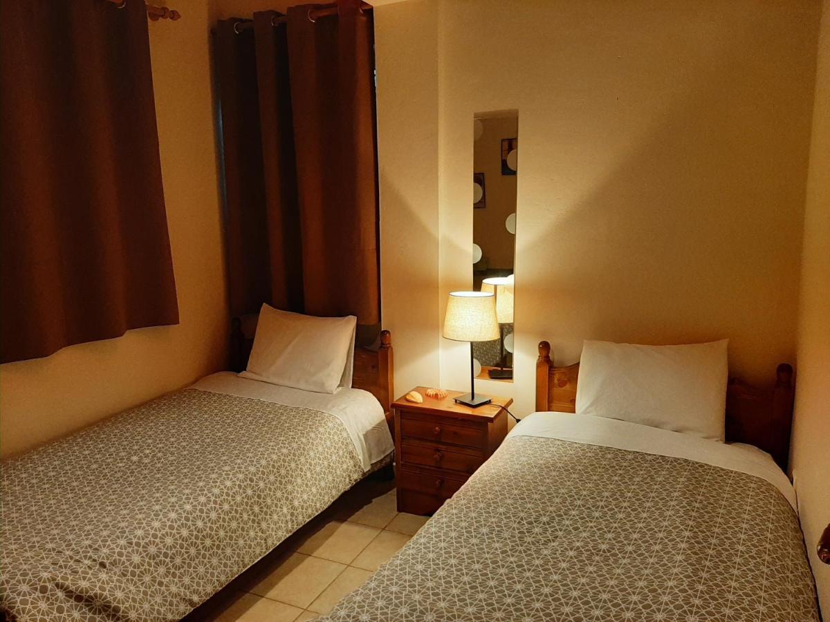 Iliochari Sea View Apartments Oropos - Kalamos Exterior foto